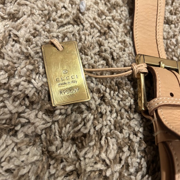 Vintage Gucci Tan Leather Shoulder Bag + Matching Wallet Set - Picture 3 of 16